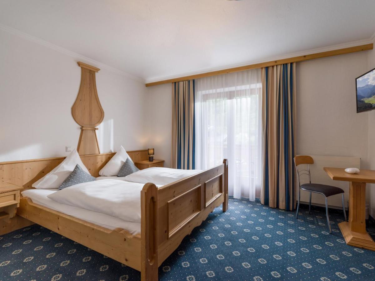Hotel Alpenherz 3*